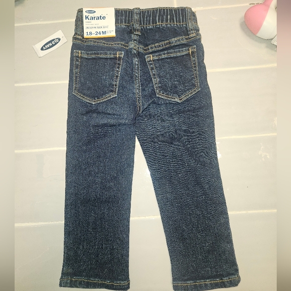 NWT Old Navy Karate Skinny Jeans - Picture 2 of 4